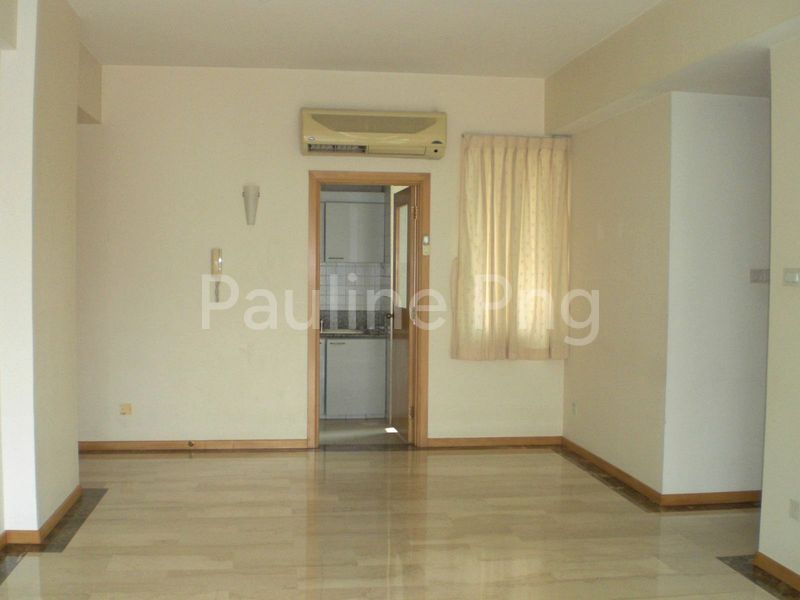 3 Bed Condo for Rent in  The Huntington - Image 2